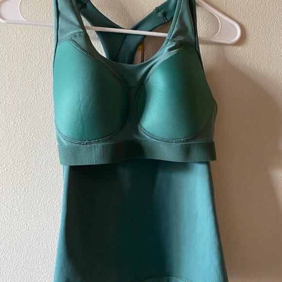 Nike Swoosh Tank - Picture 3 of 5